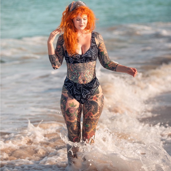 Shark Tooth High-Waisted Bikini - Picture 3 of 4